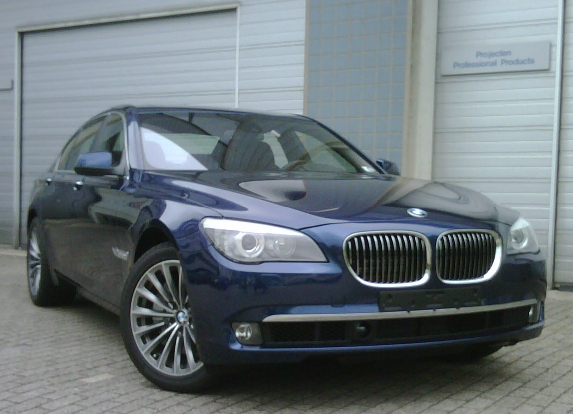 BMW 750 i X drive High Executive