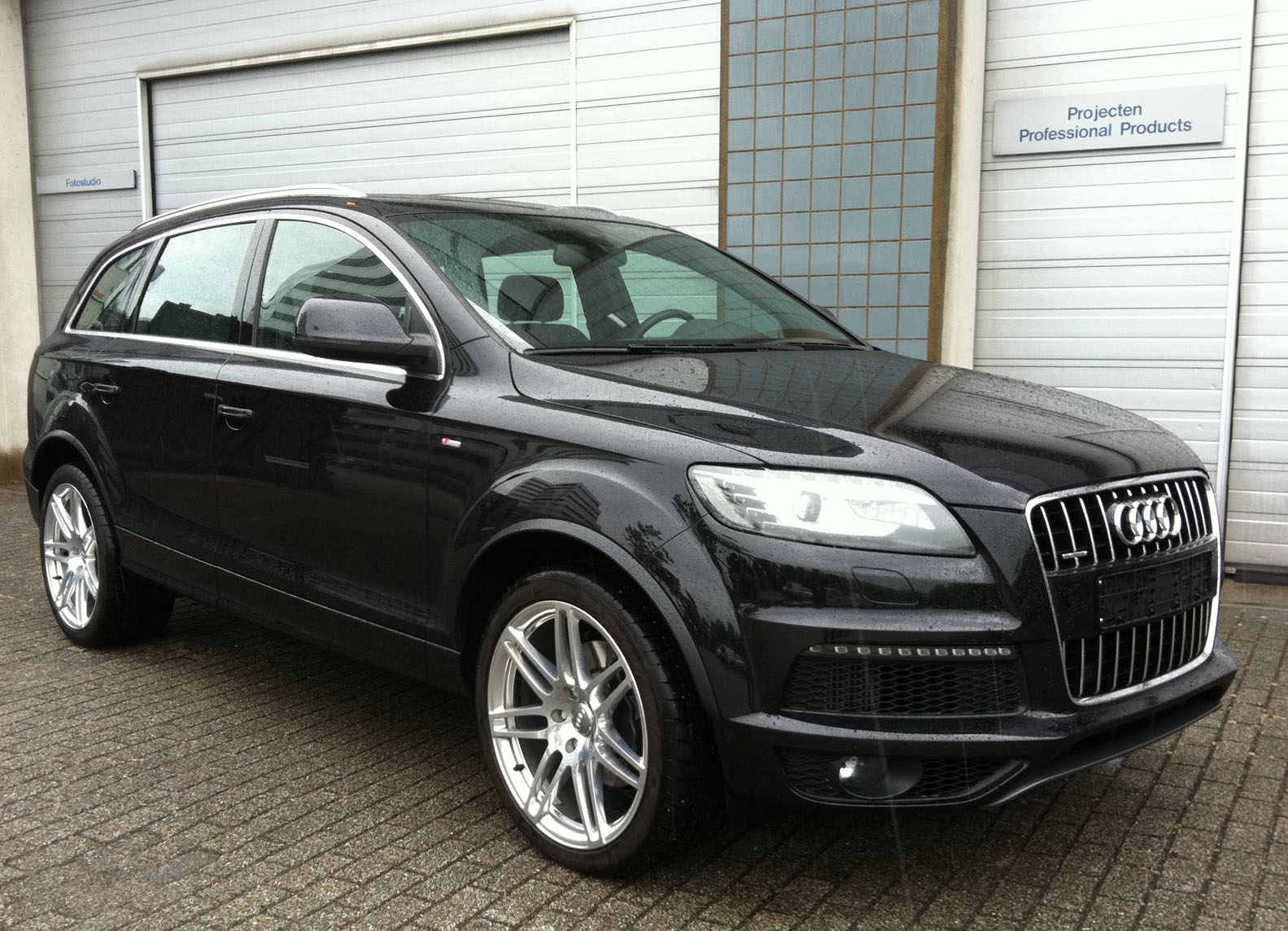 Audi Q7 4.2 TDI S line