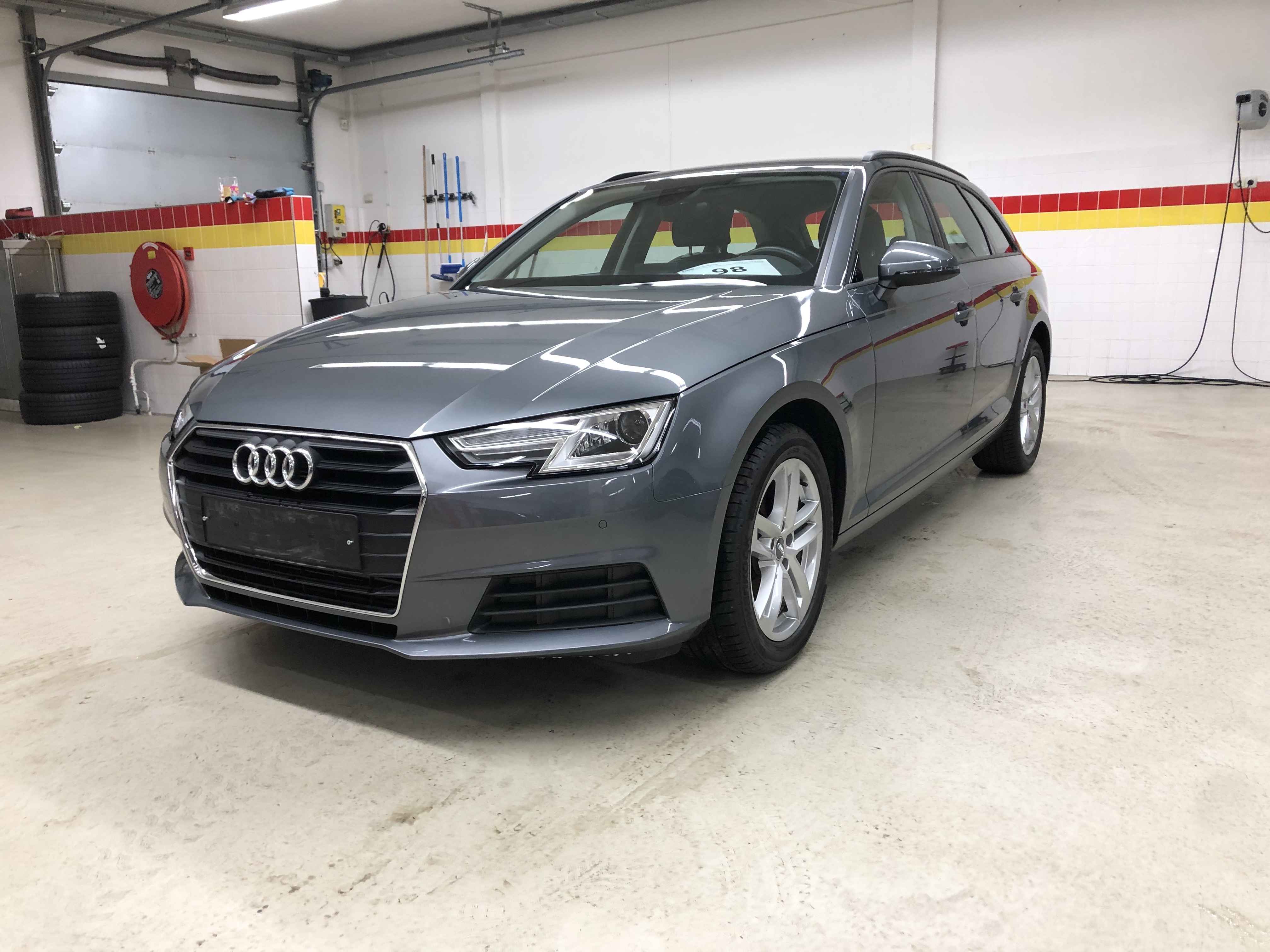 Audi A4 Avant 35 TFSI