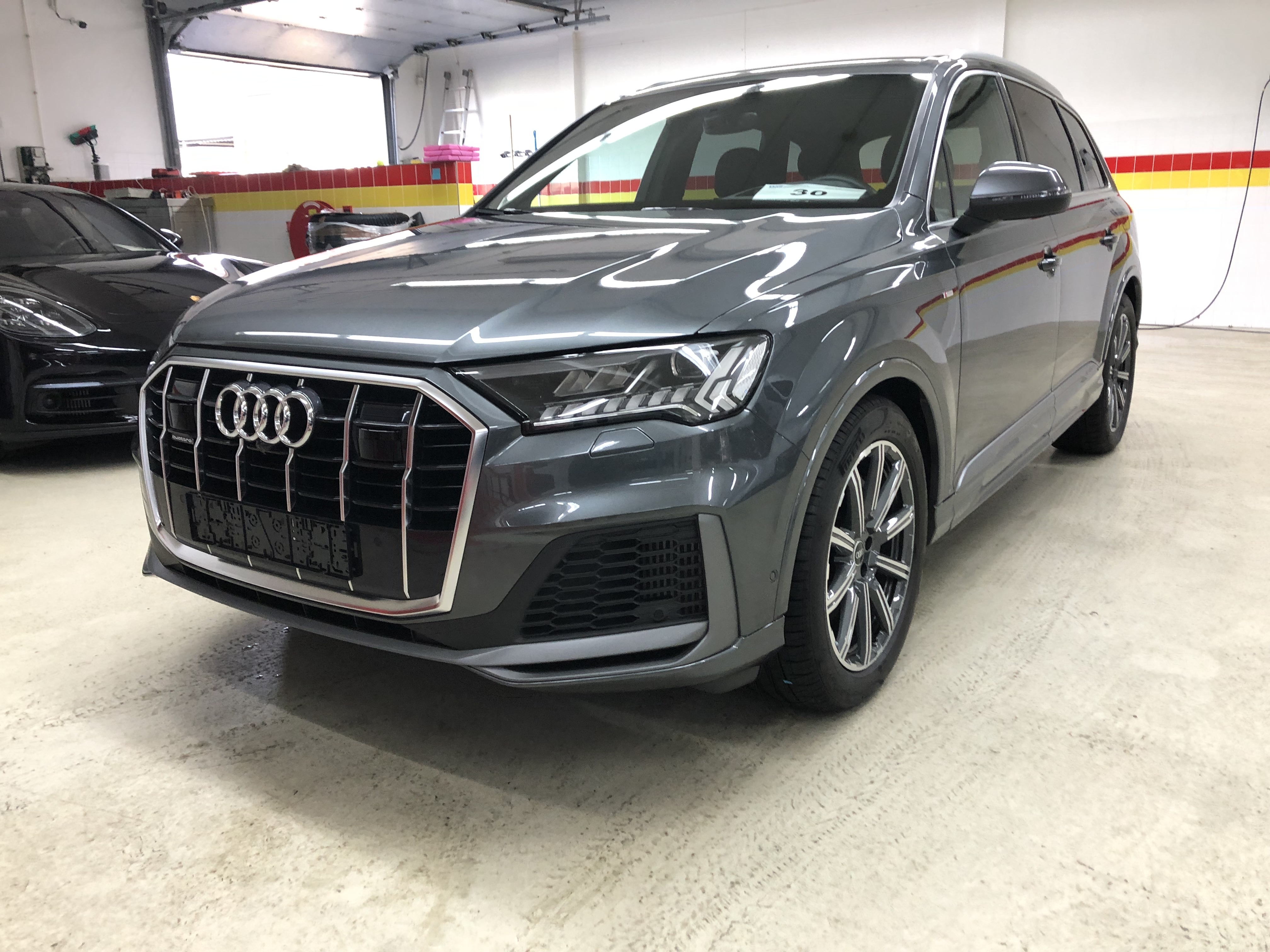 Audi Q7 55 TFSIe quattro+