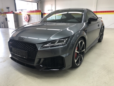 Audi TT RS 2.5 TFSI quattro