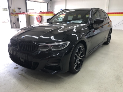 BMW 330e Touring 