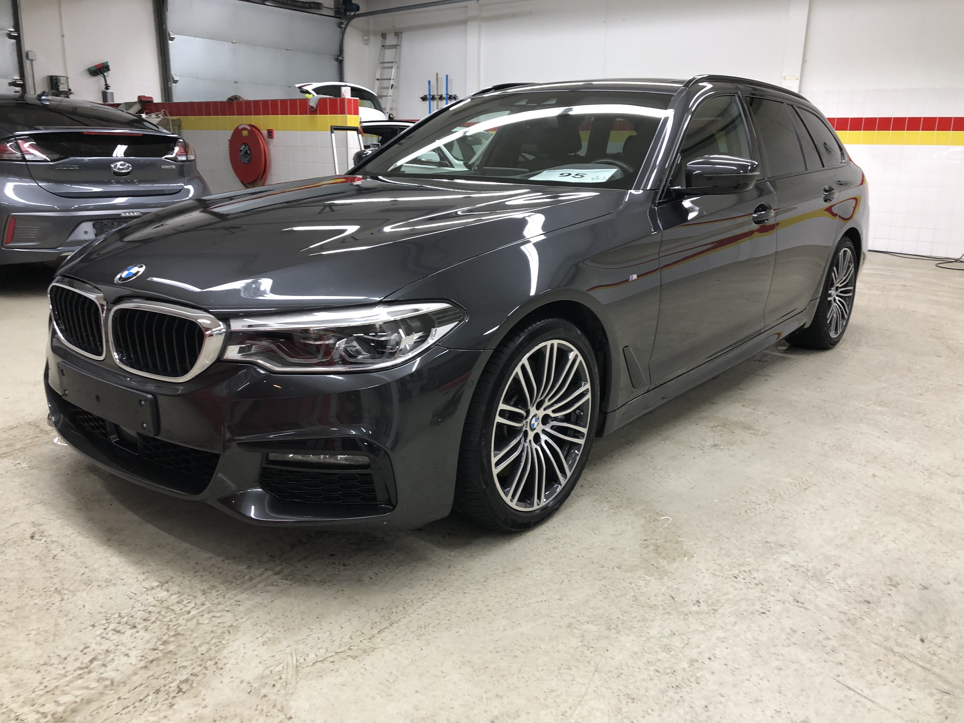 BMW 540i xDrive Touring