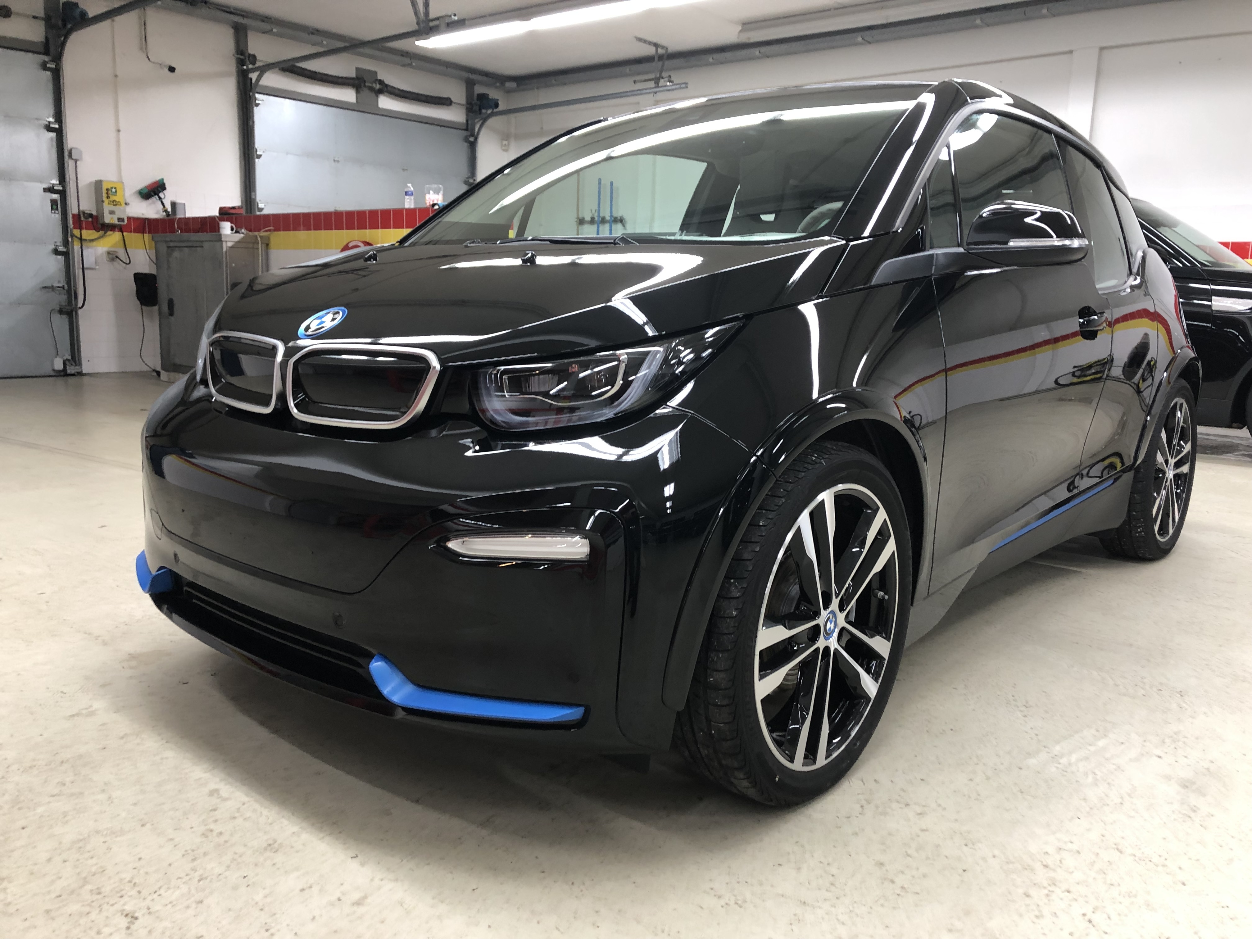 BMW i3s