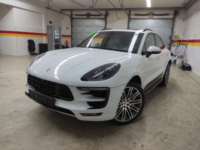 Porsche Macan Turbo