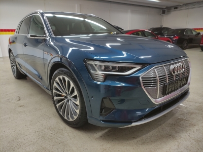 Audi e-tron advanced 55 quattro