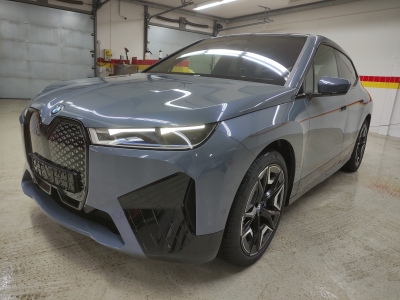 BMW iX xDrive50