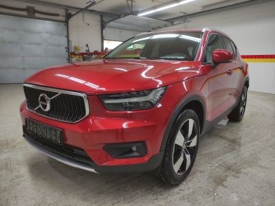 Volvo XC40 T3 Momentum Pro