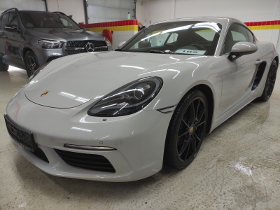 Porsche Cayman 718
