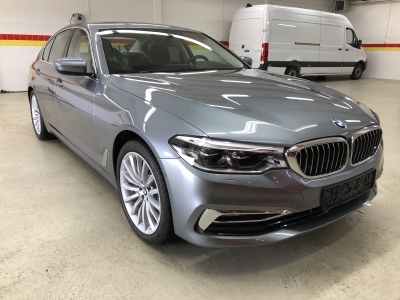 BMW 530e Limousine