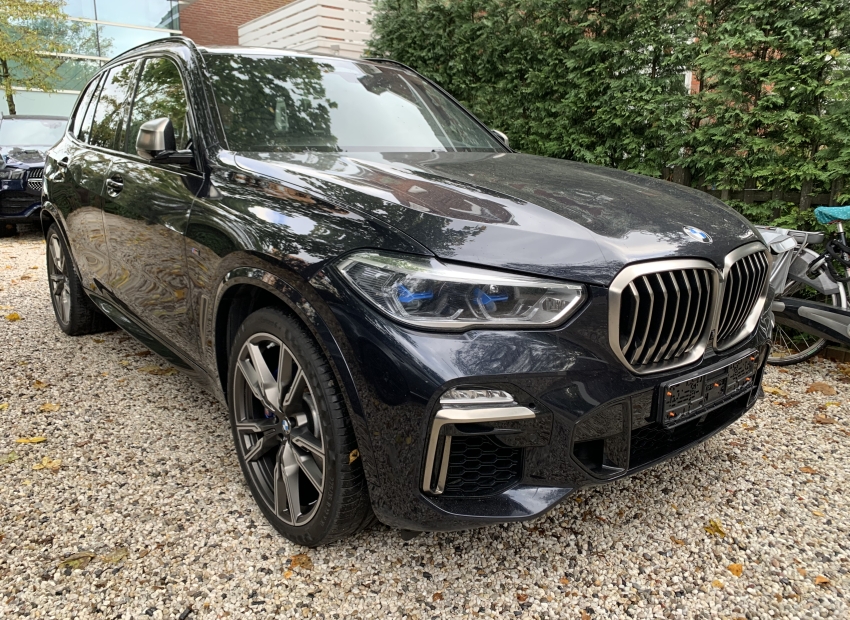 BMW X5 - M50D HIGH EXECUTIVE uit Duitsland importeren