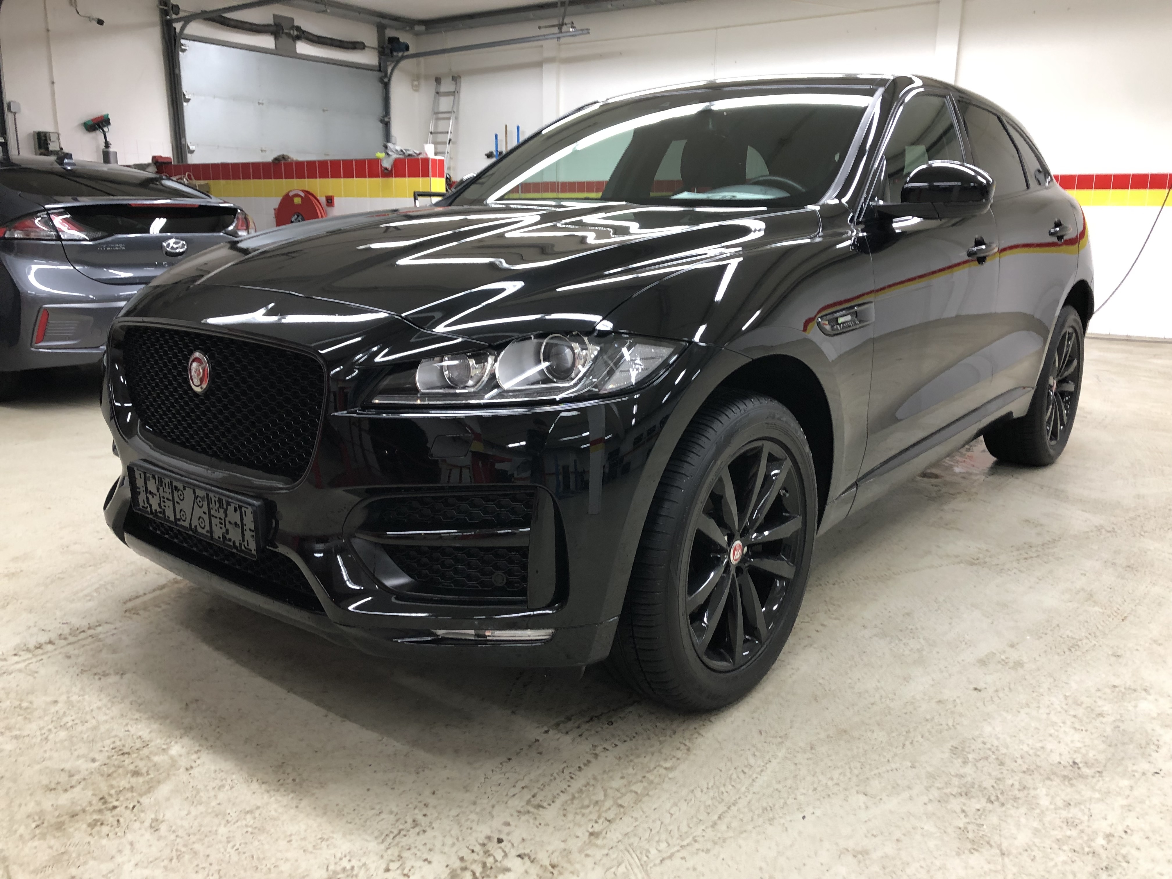 Jaguar F-Pace 20d