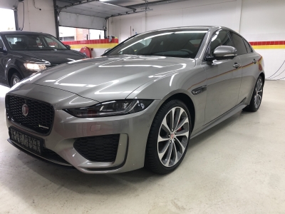 Jaguar XE P300 AWD R-Dynamic HSE