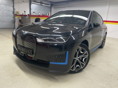 BMW iX xDrive40