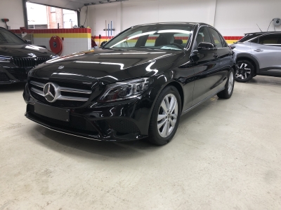 Mercedes-Benz C200 limousine