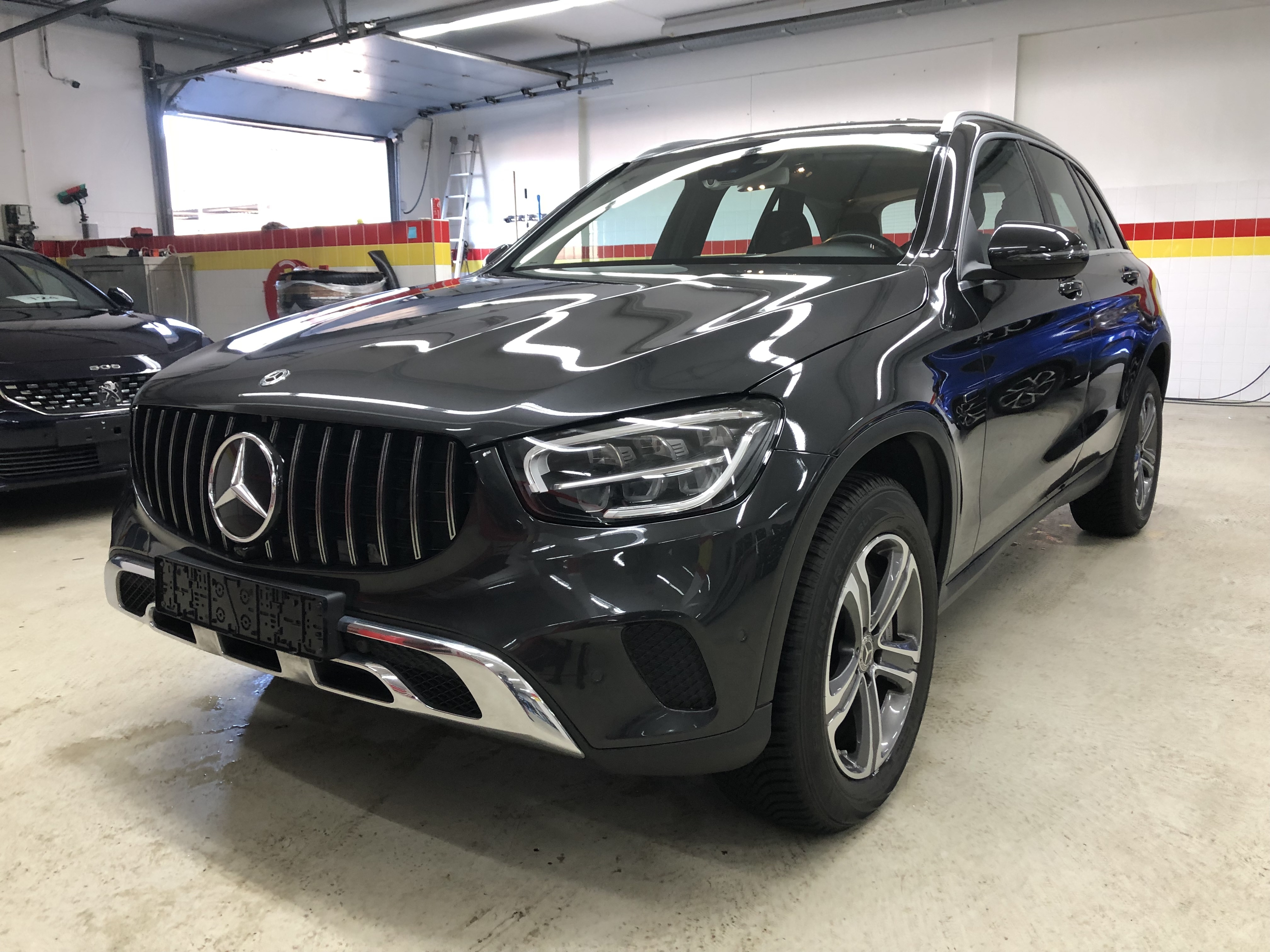Mercedes-Benz GLC 300e 4M