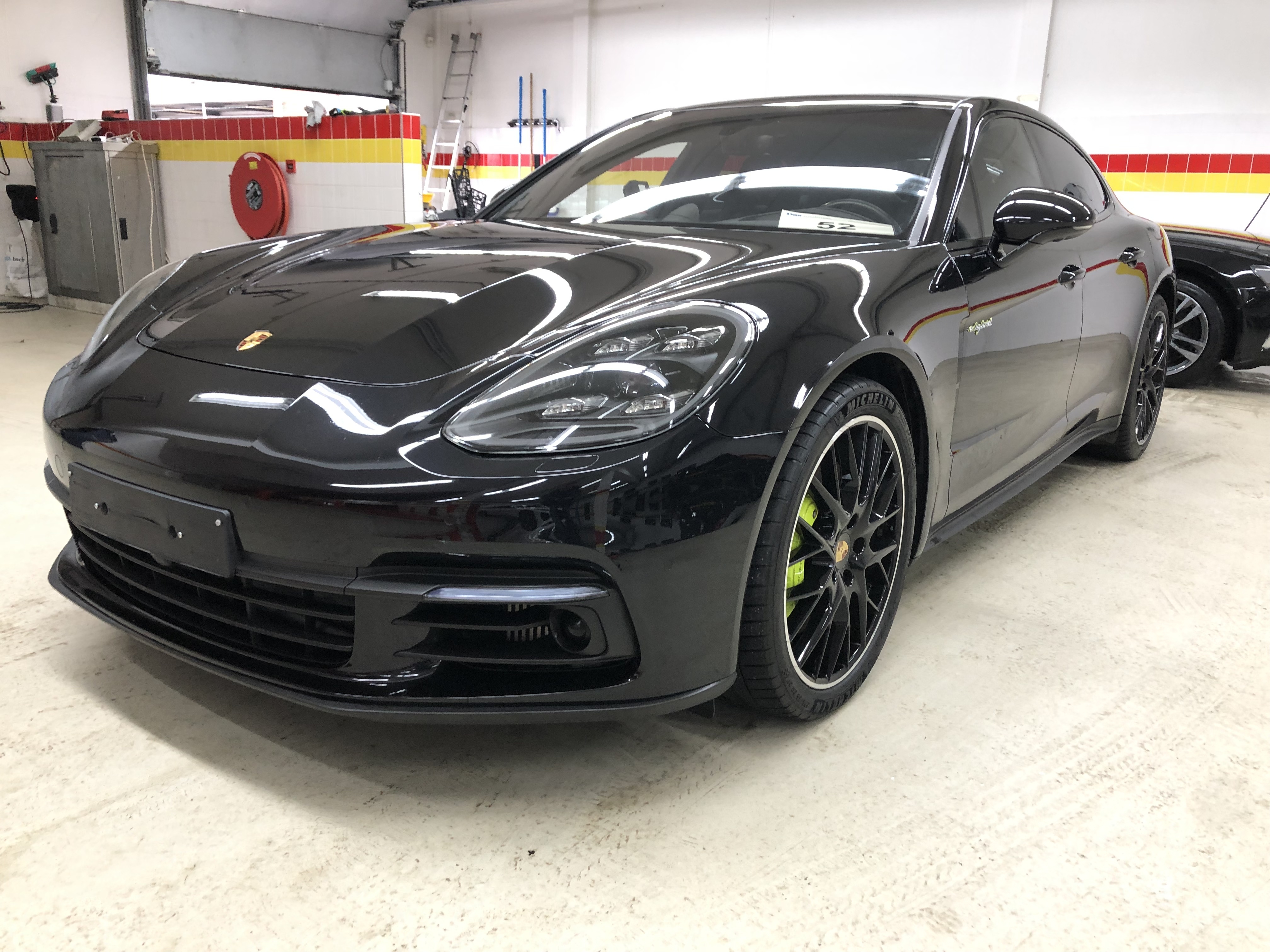 Porsche Panamera 4 E-Hybrid