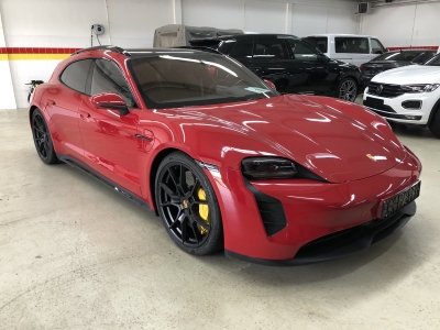 Porsche Taycan GTS Sport Turismo
