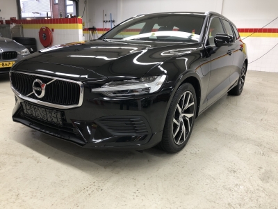 Volvo V60 Momentum Pro Kombi T6 Twin Engine AWD