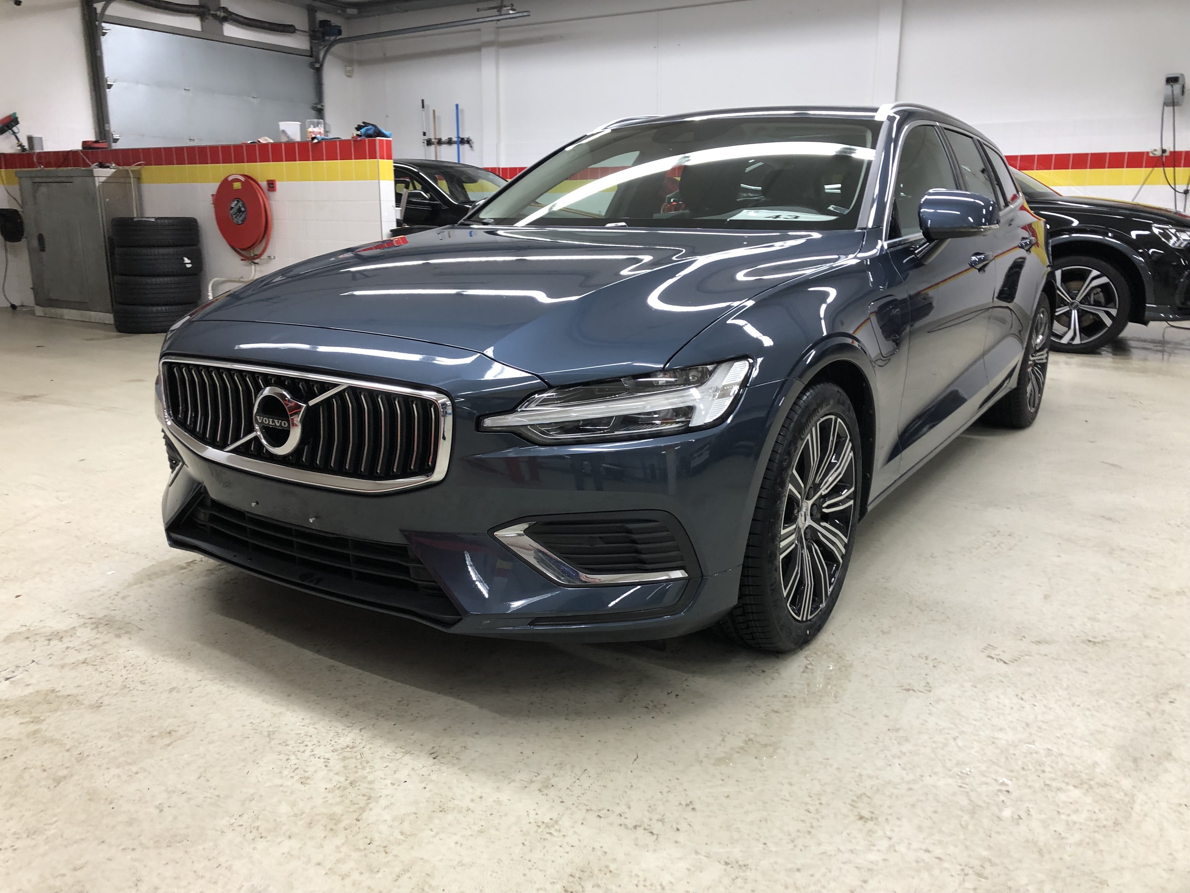 Volvo V60 T8 AWD Geartronic Inscription 